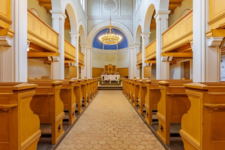 Eingang Kirche Caputh, Foto: Schwielowsee Tourismus Eingang Kirche Caputh, Foto: Schwielowsee Tourismus